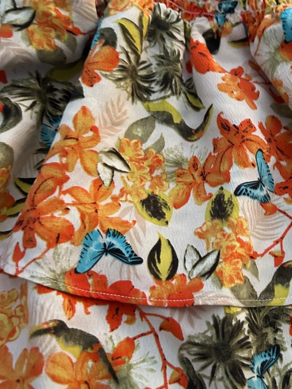 LOVE ON A HANGER floral butterfly crop top blouse, size XS